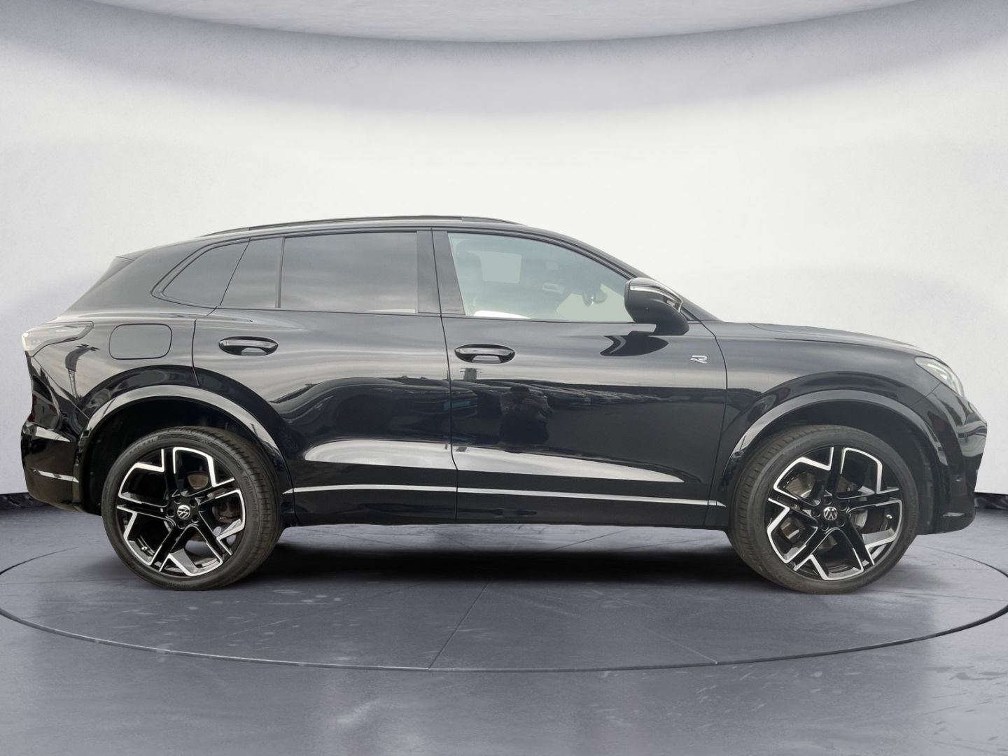 Volkswagen Tiguan R-Line 2.0 TDI BLACK STYLE MATRIX/NAVI/KA