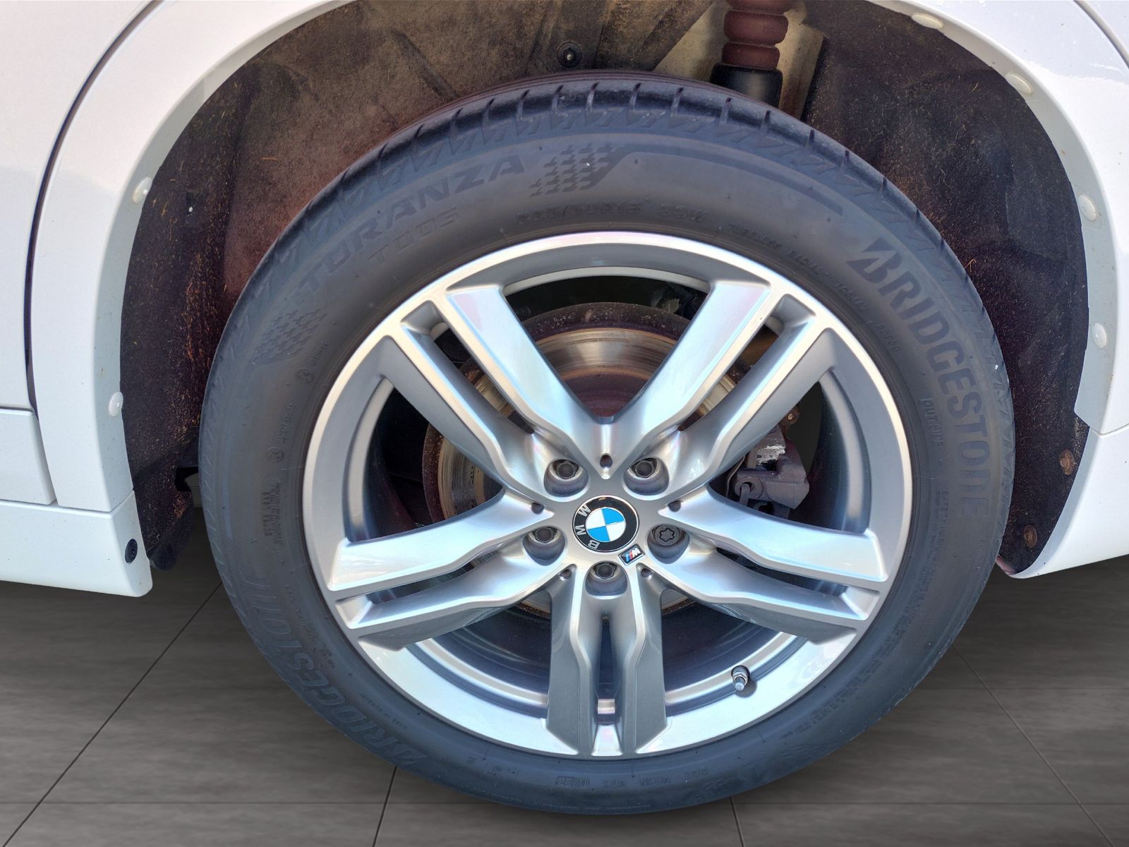 BMW X1 xDrive20i M Sportpaket - Samsaru's Car Outlet