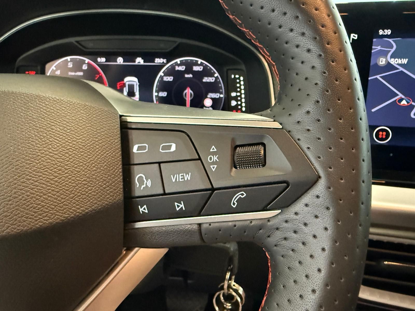 Seat Arona FR 1.0 TSI DSG AHK ACC NAVI LED APP KAMERA