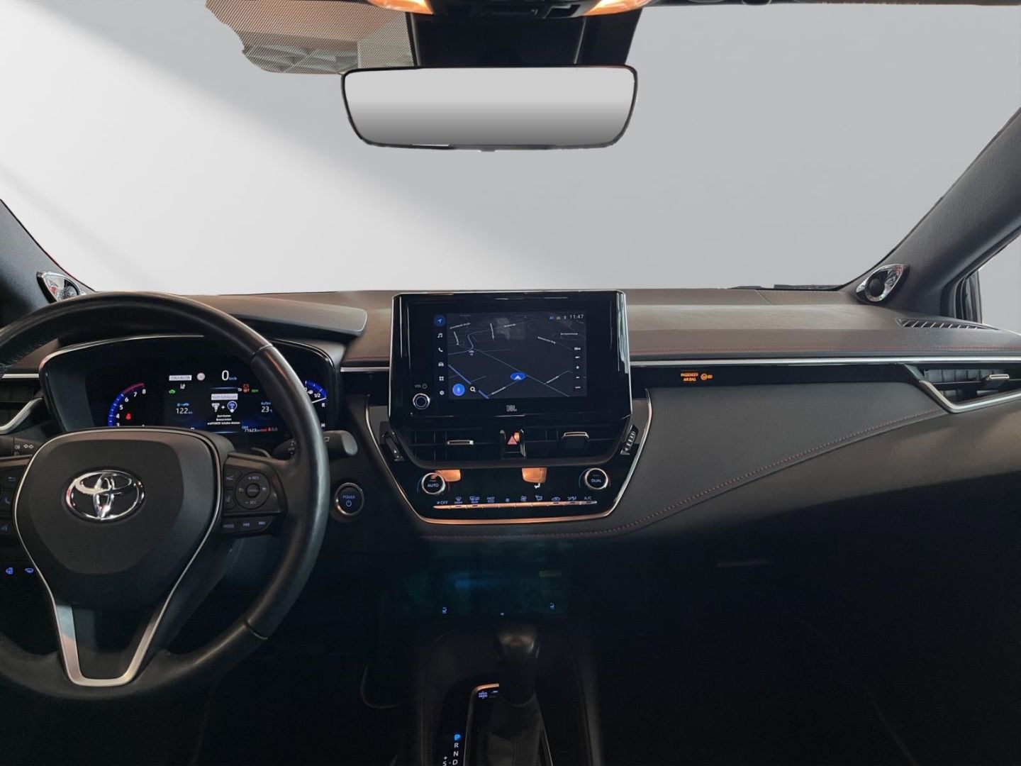Toyota Corolla 2.0 TS Hybrid Lounge *Navi*LED*Panorama*