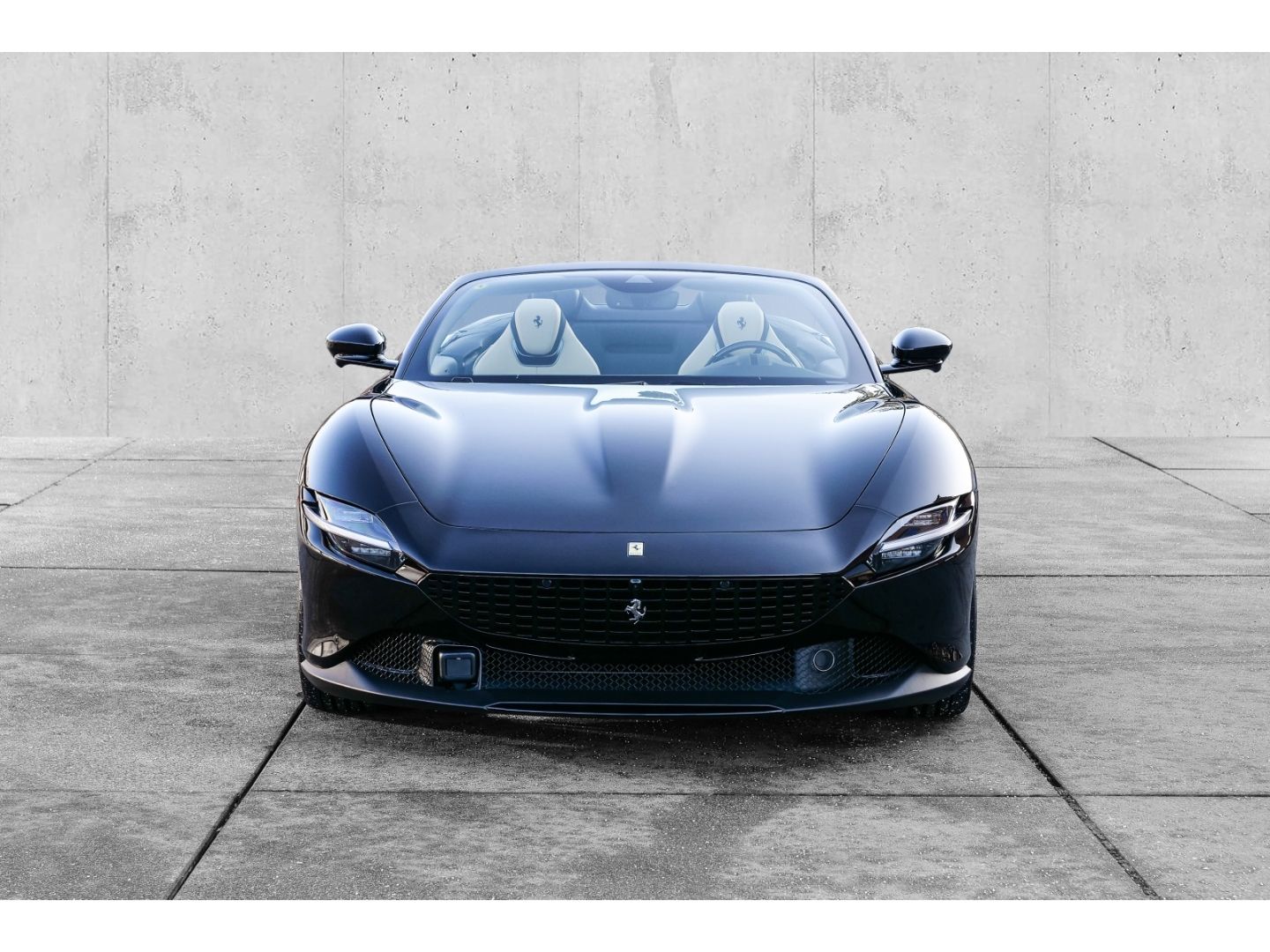 Ferrari Roma Spider - Samsaru's Car Outlet