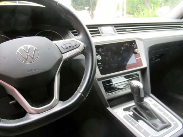 Volkswagen Passat Variant 2.0TDI DSG - Samsaru's Car Outlet