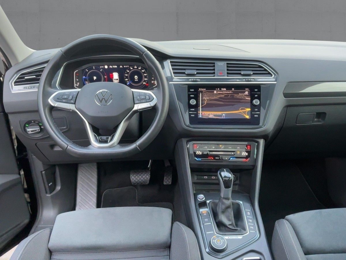 Volkswagen Tiguan 2.0 TDI 4M ELEGANCE MATRIX+NAVI+AHK+PANO