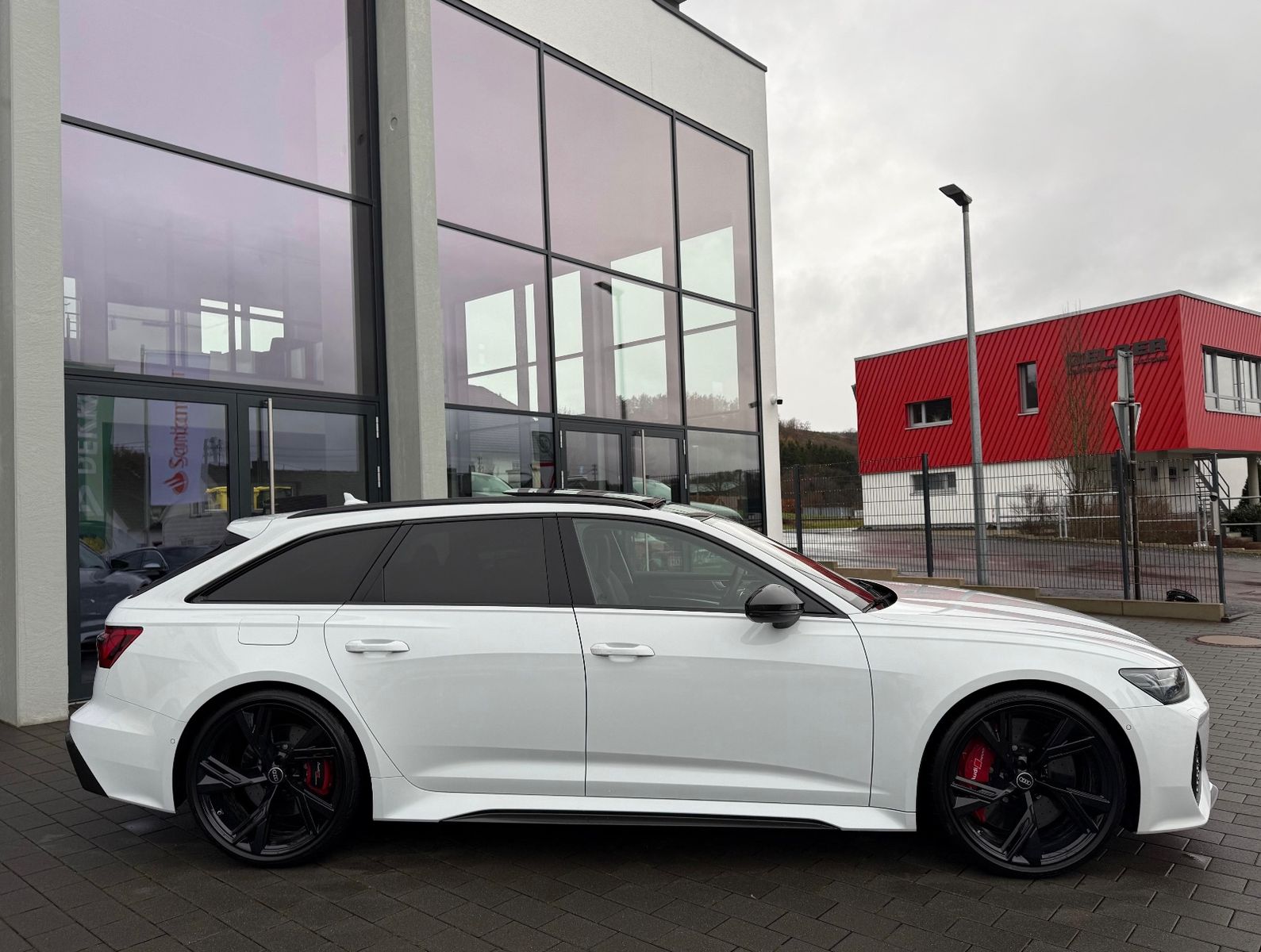 Audi RS6 Avant 4.0 TFSI quattro/Carbon/Pano/B&O/Laser
