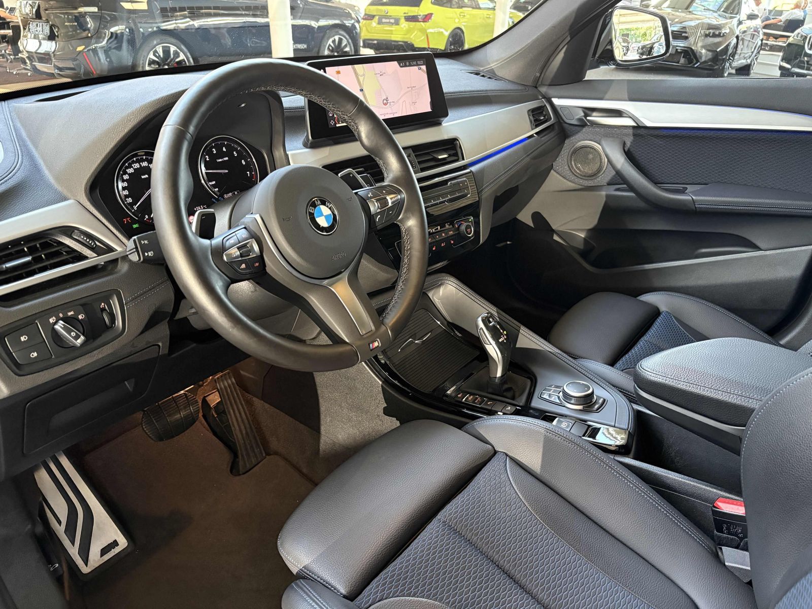 BMW X1 xDrive25i MSport - Samsaru's Car Outlet