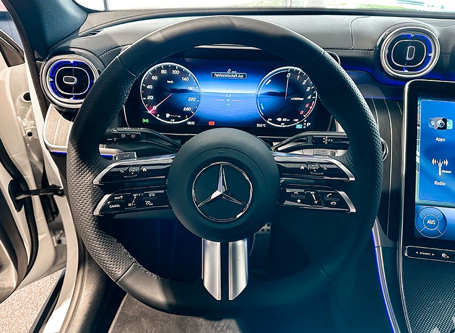 Mercedes-Benz GLC 300 de 4M AMGLiADPl+DigiL+Pano+AHK+Distronic