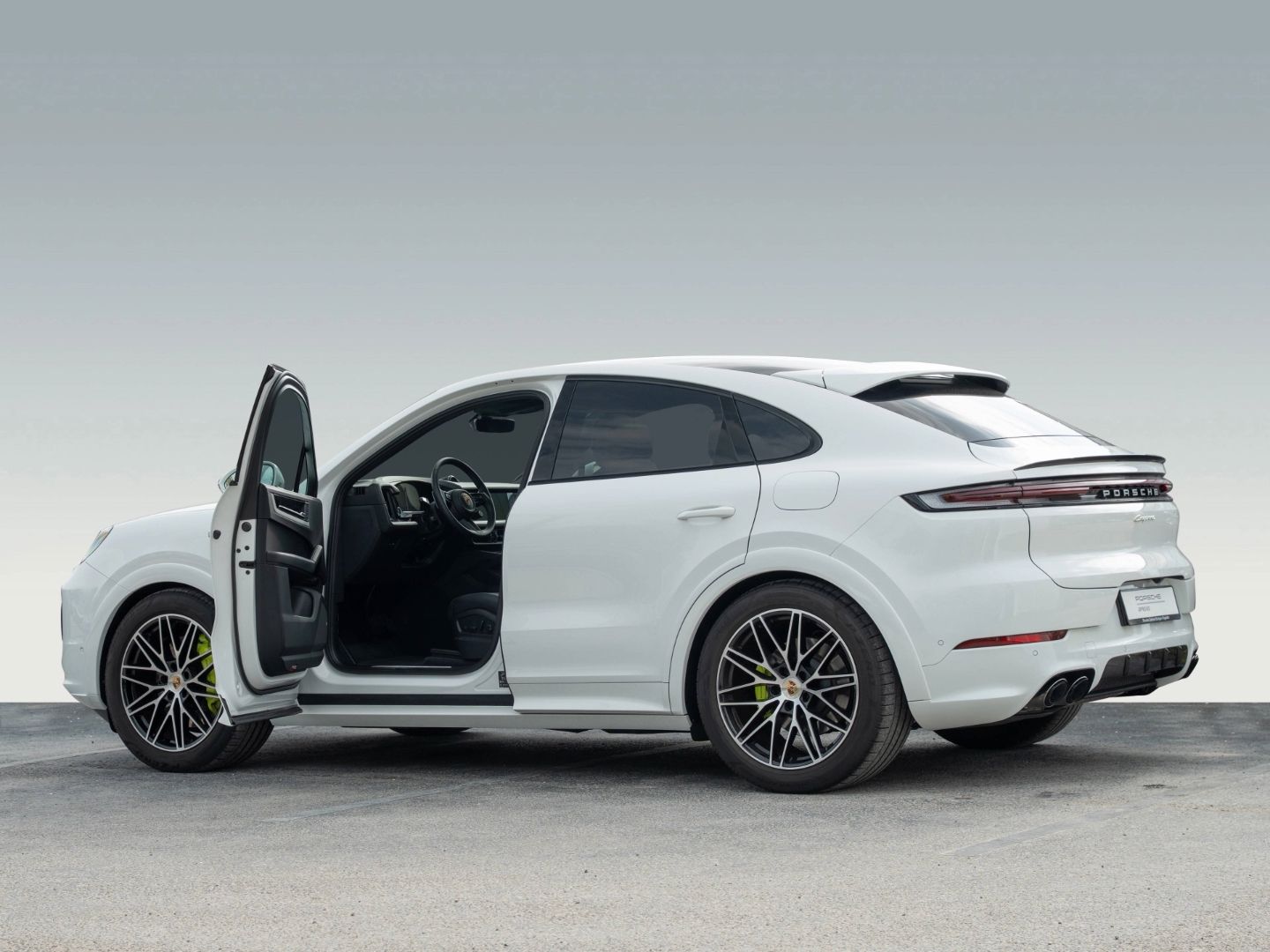 Porsche Cayenne E-Hybrid Coupe InnoDrive Surround View