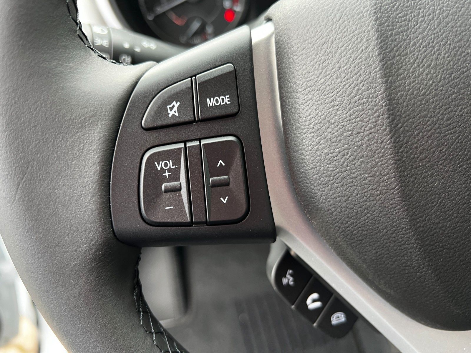 Suzuki Vitara 1.4 BOOSTERJET Hybrid Comfort Allgrip - Samsaru's Car Outlet