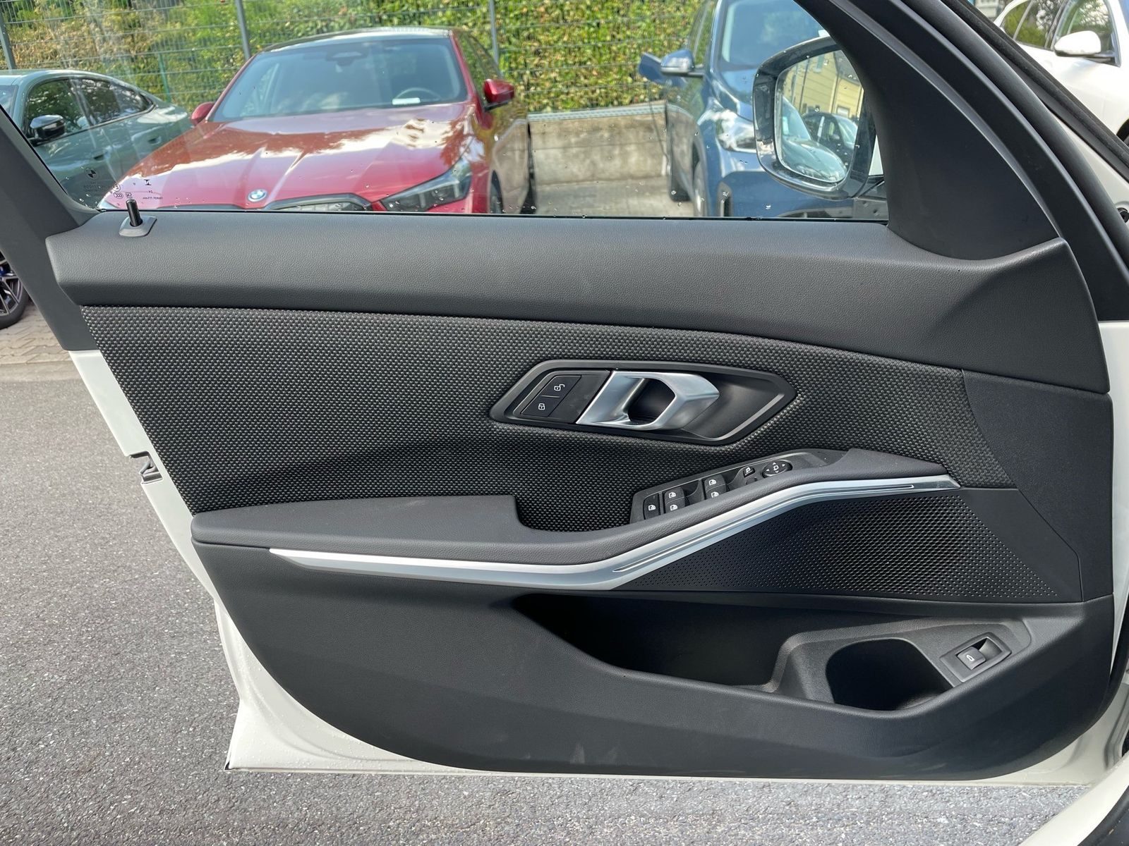 BMW 318i Tour || AHK Keyless ACC 360° FIN ab 1,99% !