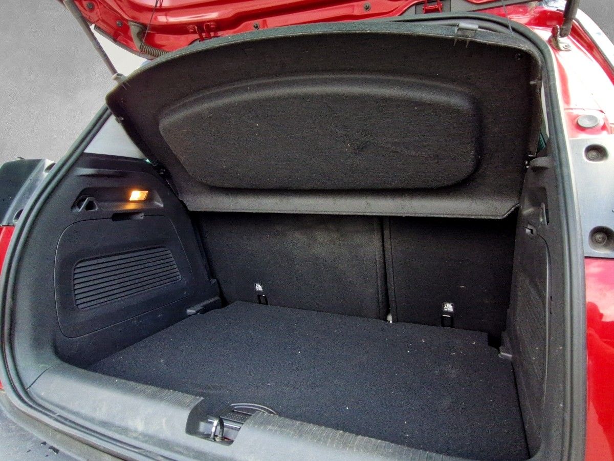 Opel Crossland Elegance - Samsaru's Car Outlet