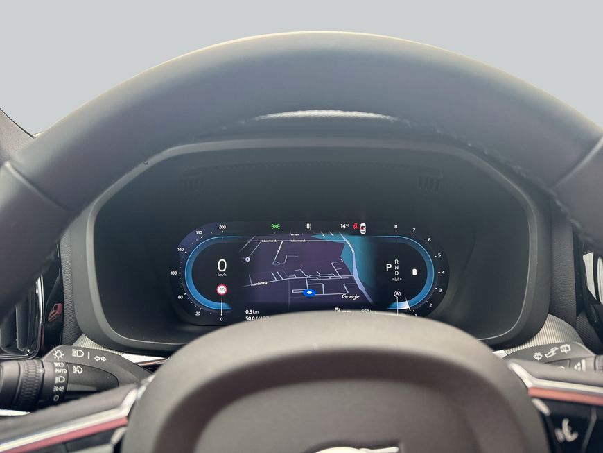 Volvo XC60 B5 B AWD Plus Dark AHK FIS MET