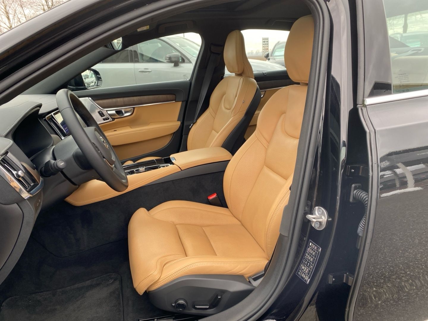 Volvo S90 Ultimate Bright T8 AWD Recharge Plug-In Hybr