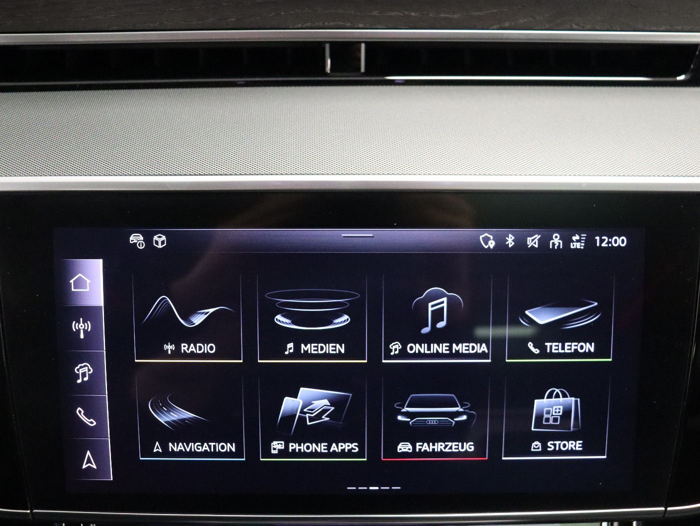 Audi A8 lang 60 TFSI e quattro - Samsaru's Car Outlet