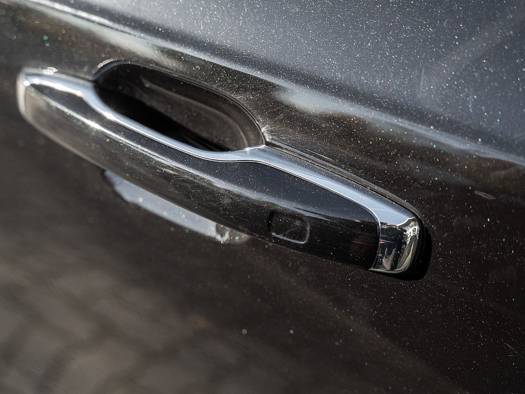 Volvo XC90 B5 AWD Plus Bright Panorama, AHK