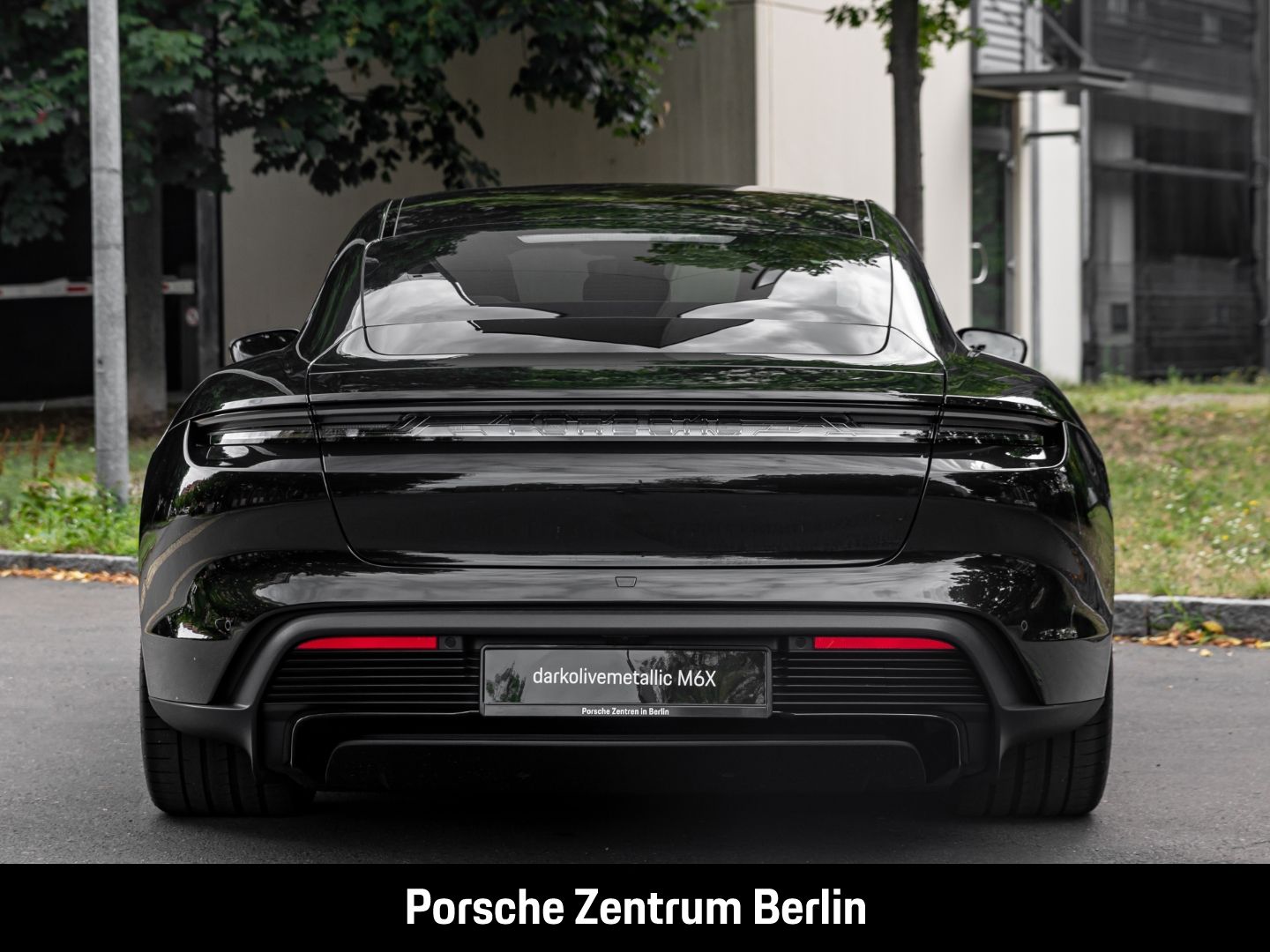 Porsche Taycan GTS Burmester HA-Lenkung Surround-View
