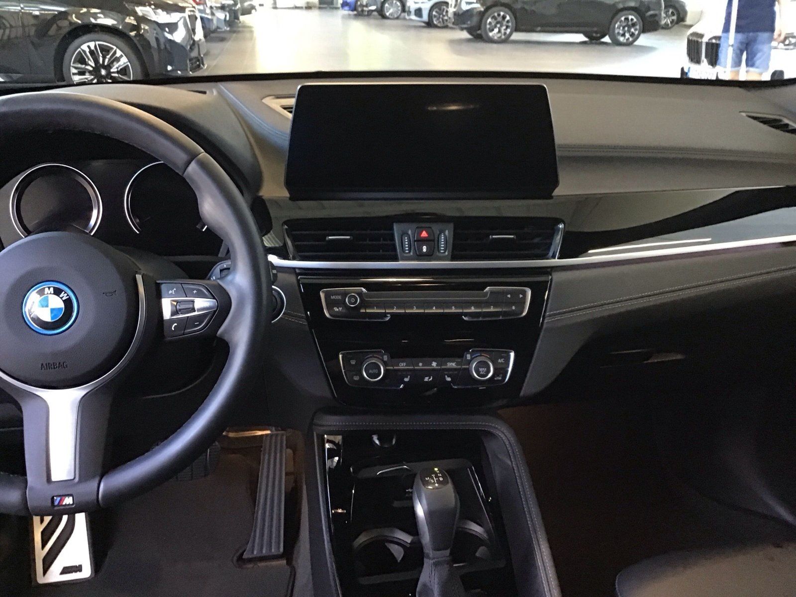 BMW X1 xDrive25e M Sport - Samsaru's Car Outlet