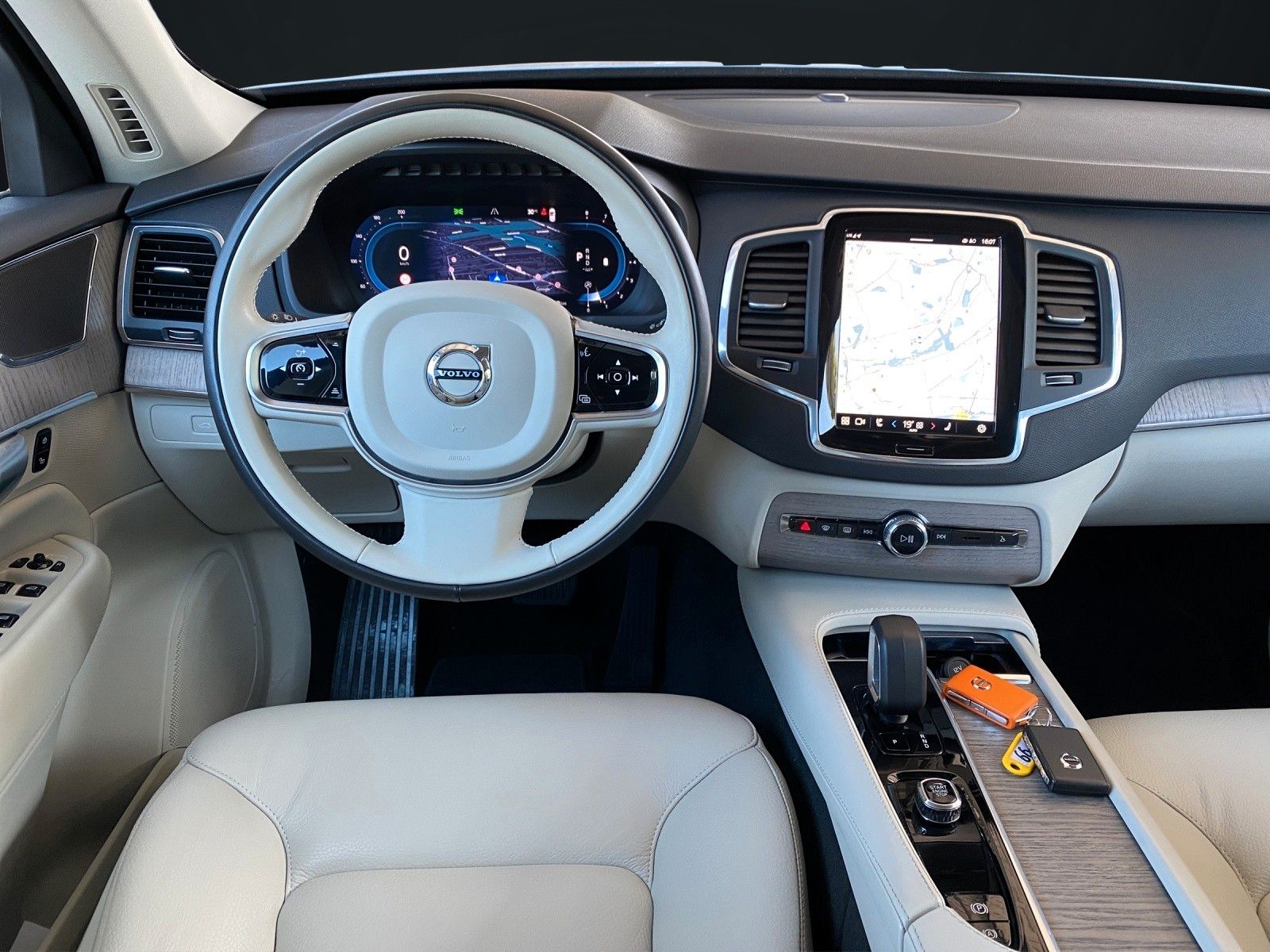 Volvo XC 90 B5 AWD CORE 7-SITZER-NAVI-KAMERA-LED
