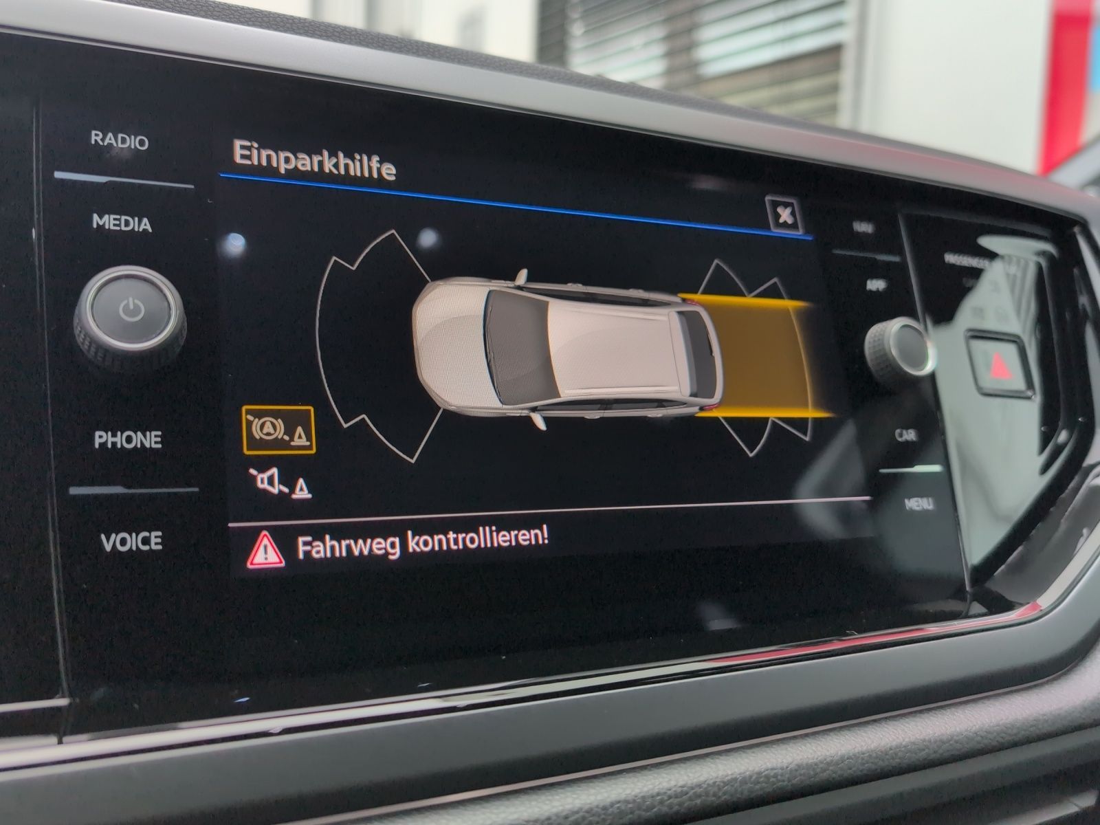Volkswagen Taigo 1.5 TSI R-Line - Samsaru's Car Outlet
