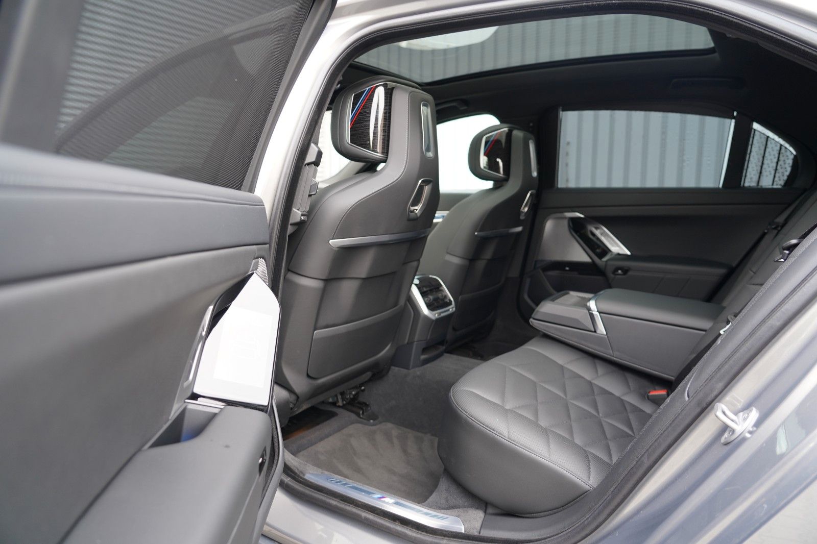 BMW 740d xDrive M Sport SKYLOUNGE LUFT HUD SOFT 360