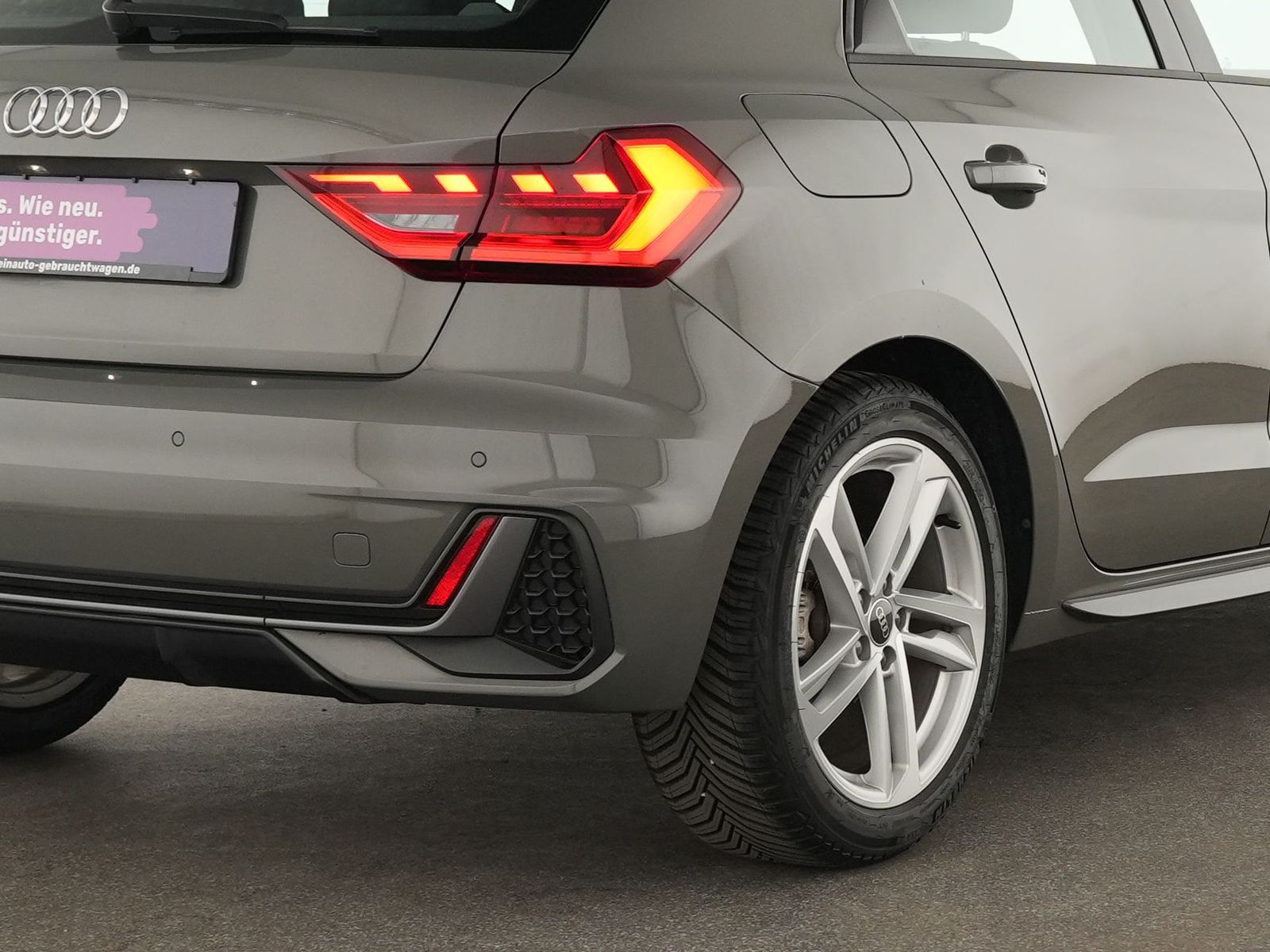 Audi A1 Sportback S-Line LED|Navi Plus|Advanced Key