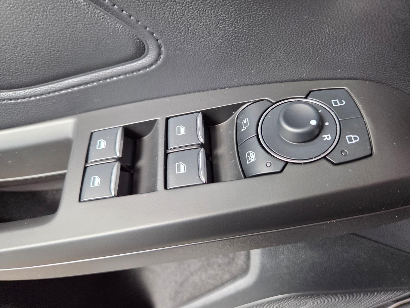 Ford Focus Turnier Active X+ AHK ABNEHMBAR+PANORAMADA