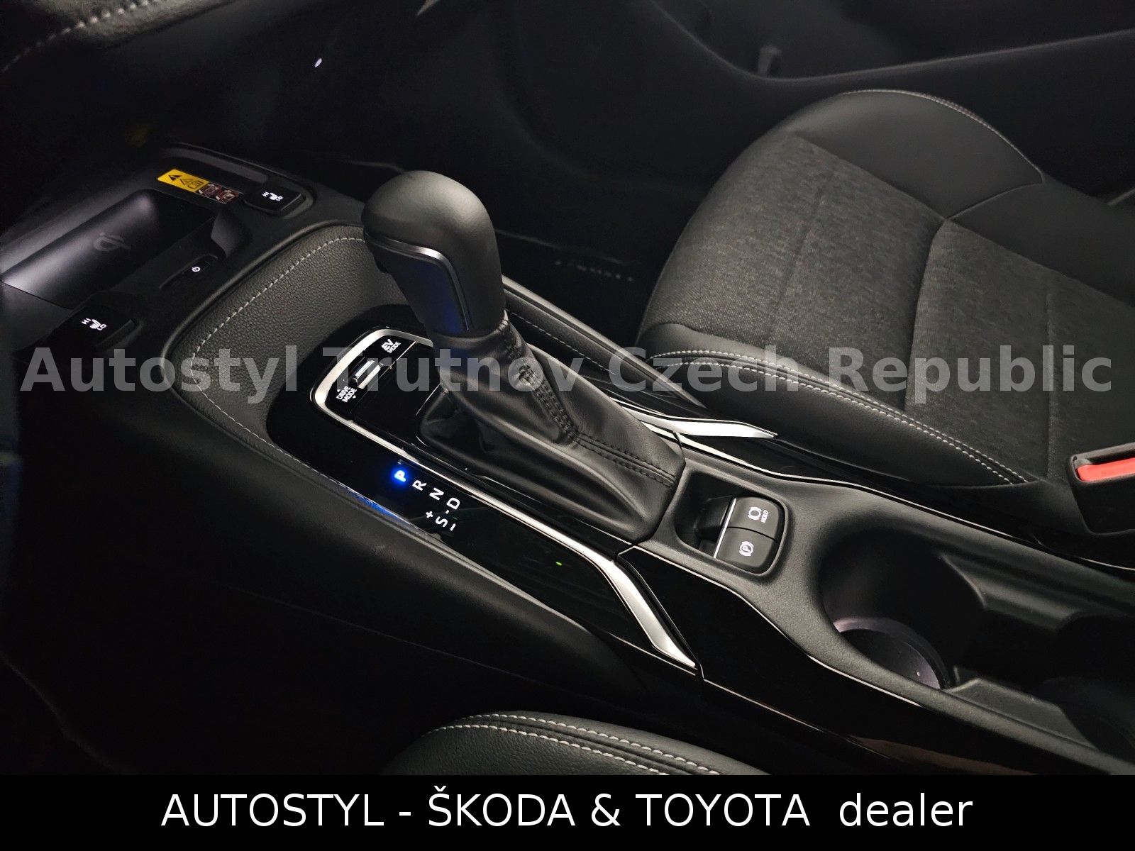 Toyota TS 2.0HEV 184k STYLE