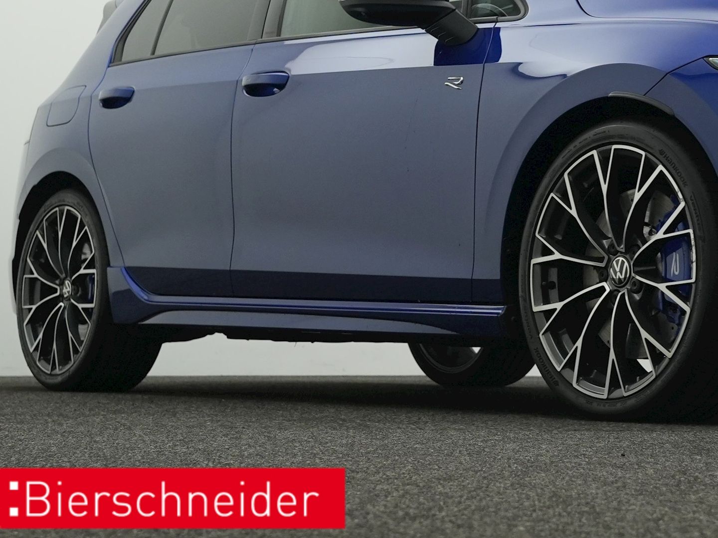 Volkswagen Golf R 8 2.0 TSI DSG 4Mo. Blackstyle 5-J-GAR PAN
