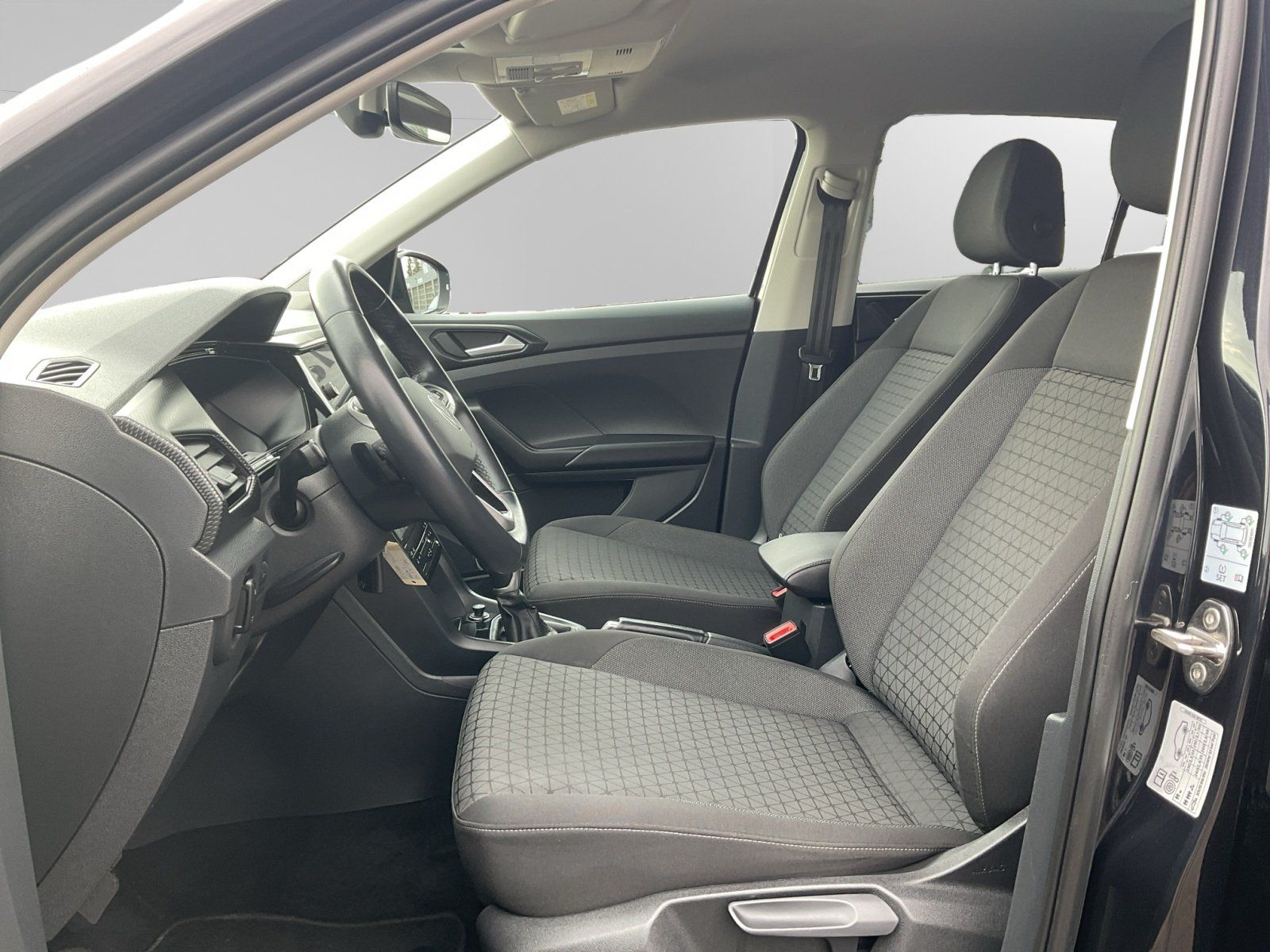 Volkswagen T-Cross 1.5 TSI DSG Life - Samsaru's Car Outlet