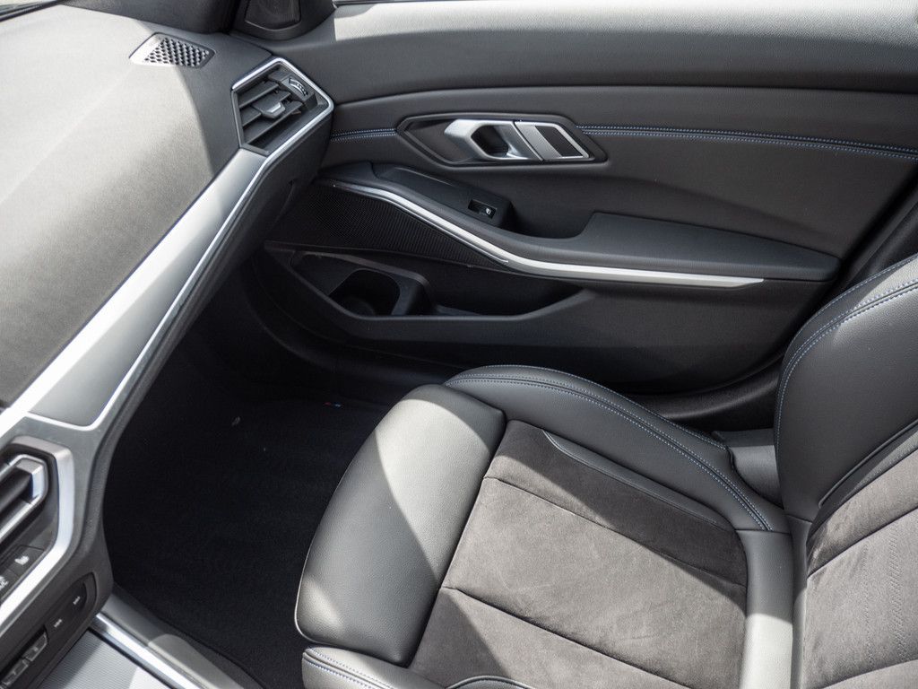 BMW 320d Touring M-Sport - Samsaru's Car Outlet