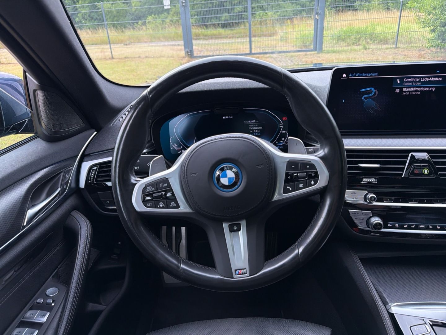 BMW 530 e Touring M Sport HUD H&K 4-Zonen Pano AHK L