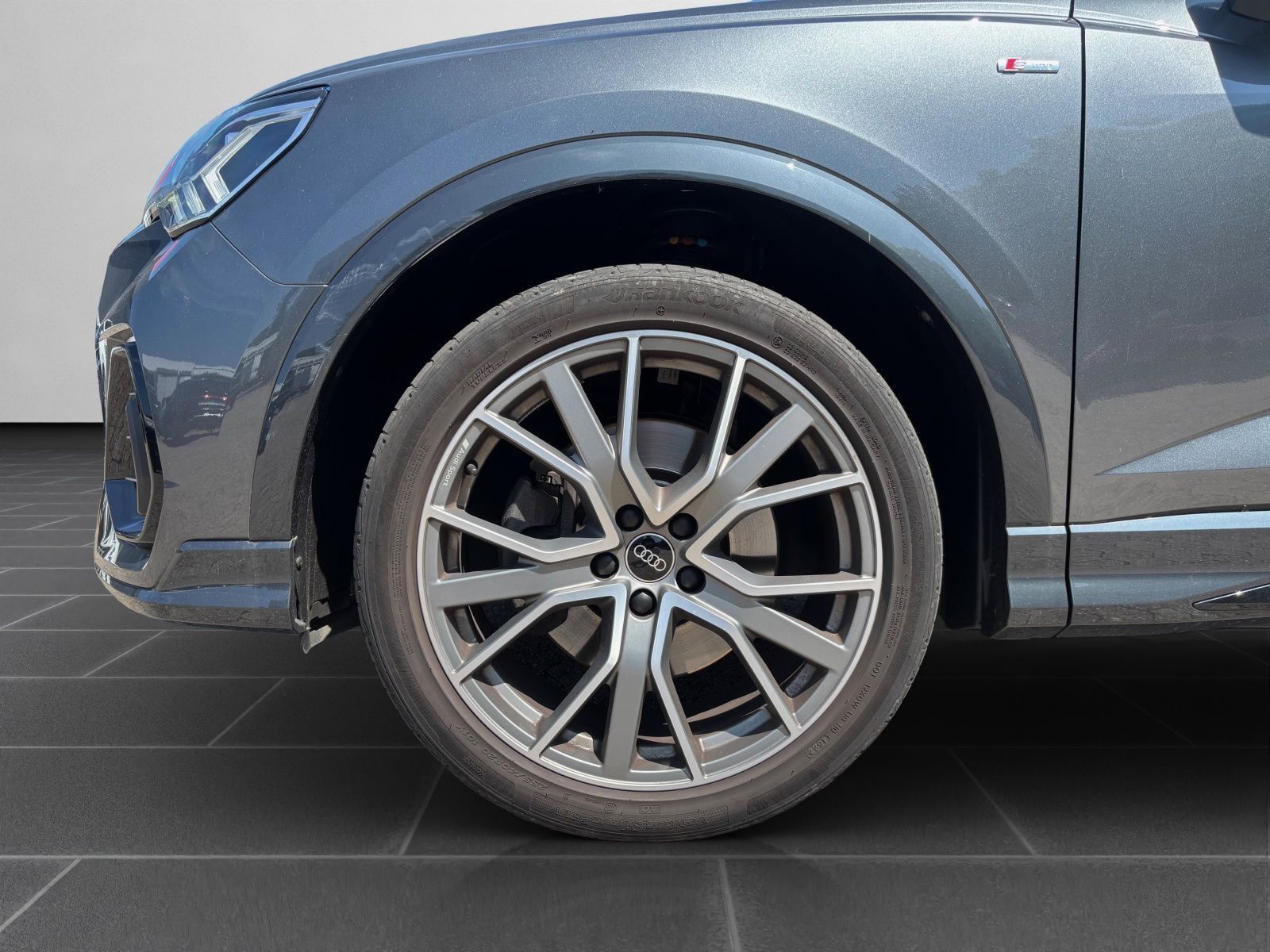 Audi Q3 Sportback S line 40 TFSI S-TRONIC - Samsaru's Car Outlet
