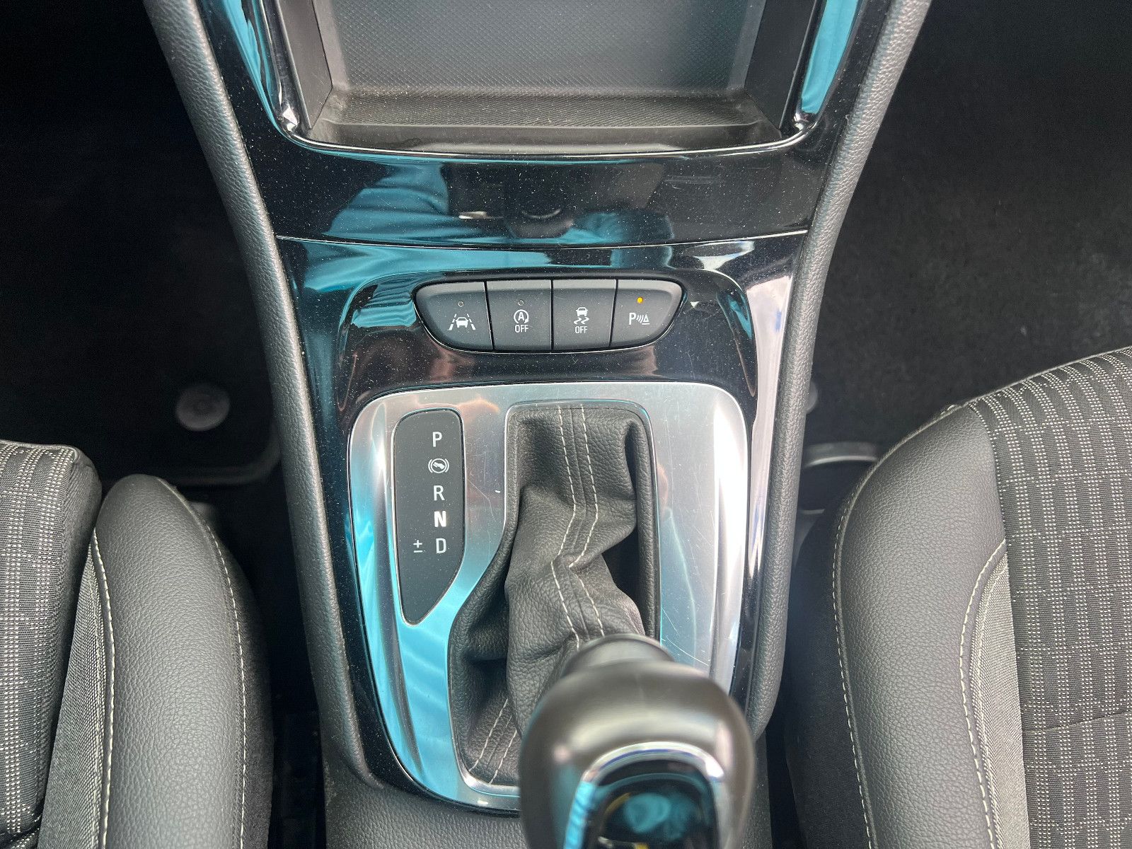 Opel Astra K Sports Tourer Elegance - Samsaru's Car Outlet