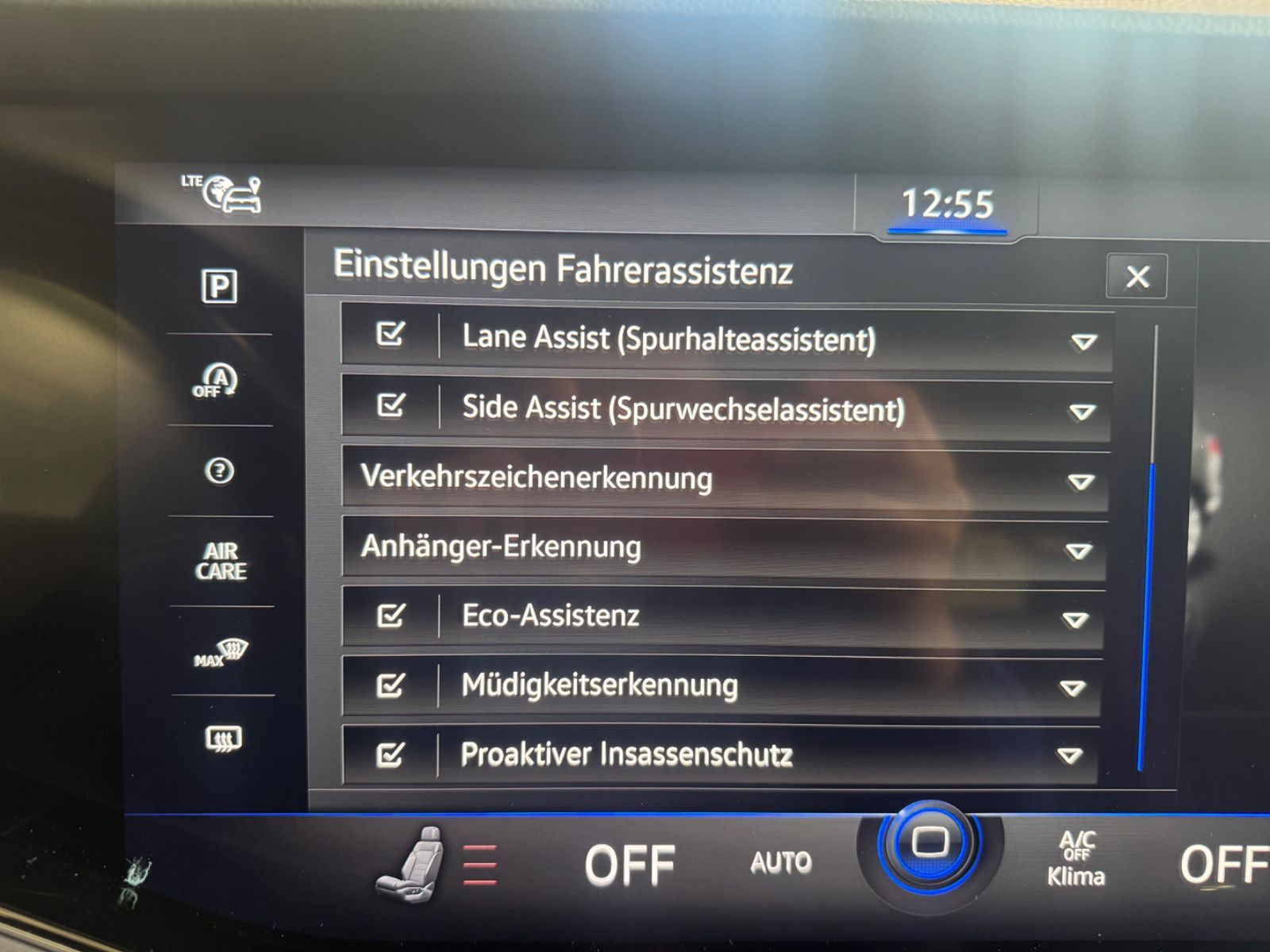 Volkswagen Touareg R-Line Pano IQ LIGHT Exterieur Black Sty