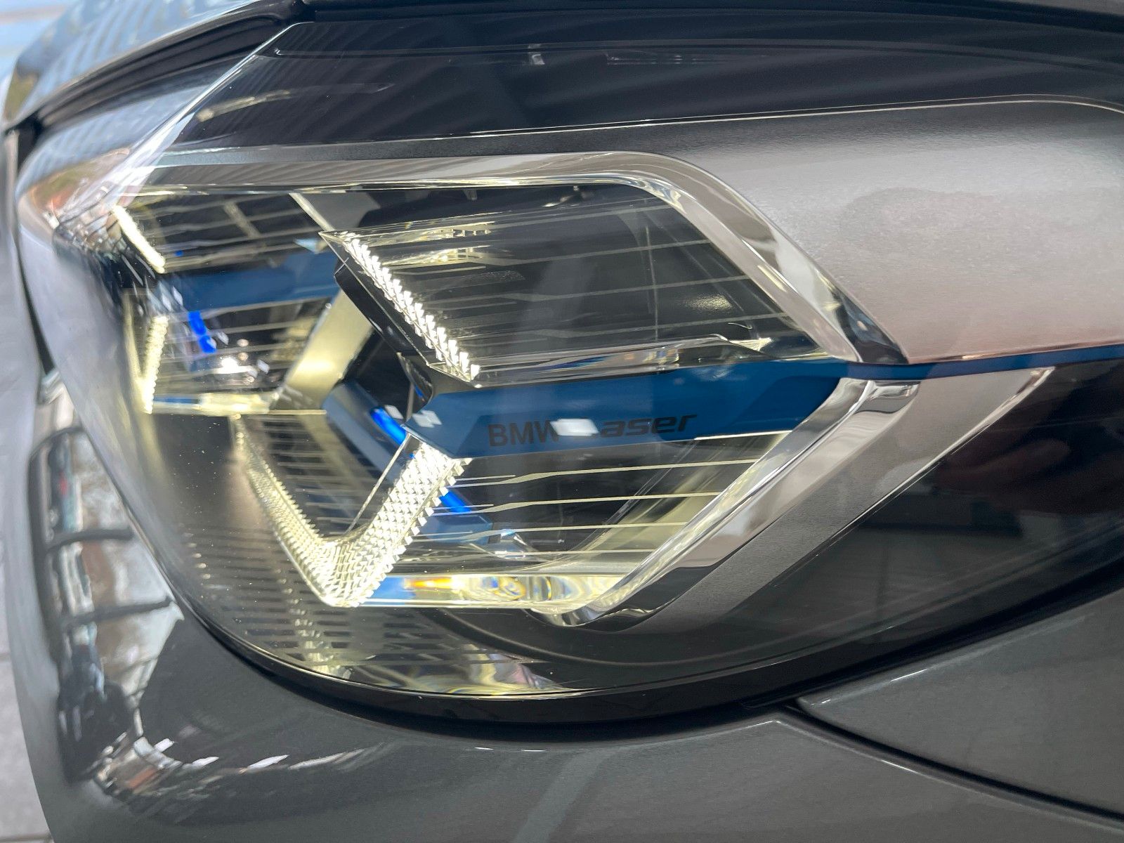 BMW X3xD20d LASER PANO 360°KAM Lenk.Hzg. Sitzbelüft.