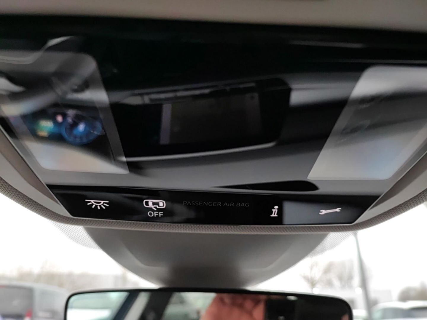 Volkswagen Golf 8 VIII Active eTSI - Samsaru's Car Outlet