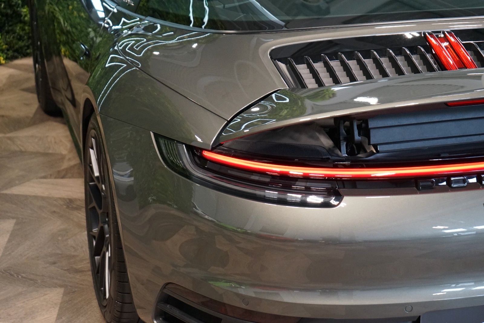 Porsche 992*TARGA 4*PDK*PDLS+*LIFT*360*136.281€ NETTO