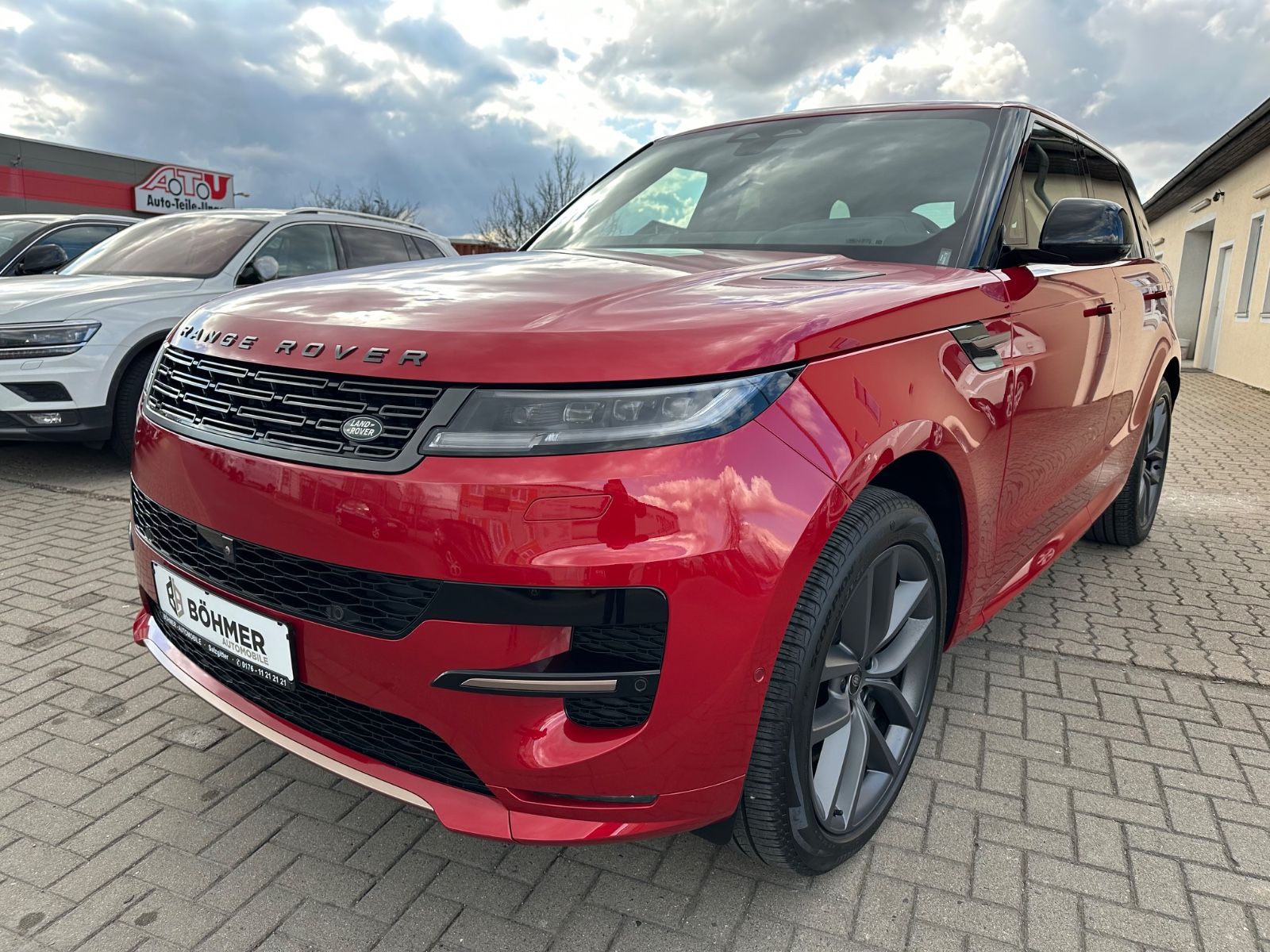 Range Rover Sport Dynamic SE Hybrid - Samsaru's Car Outlet
