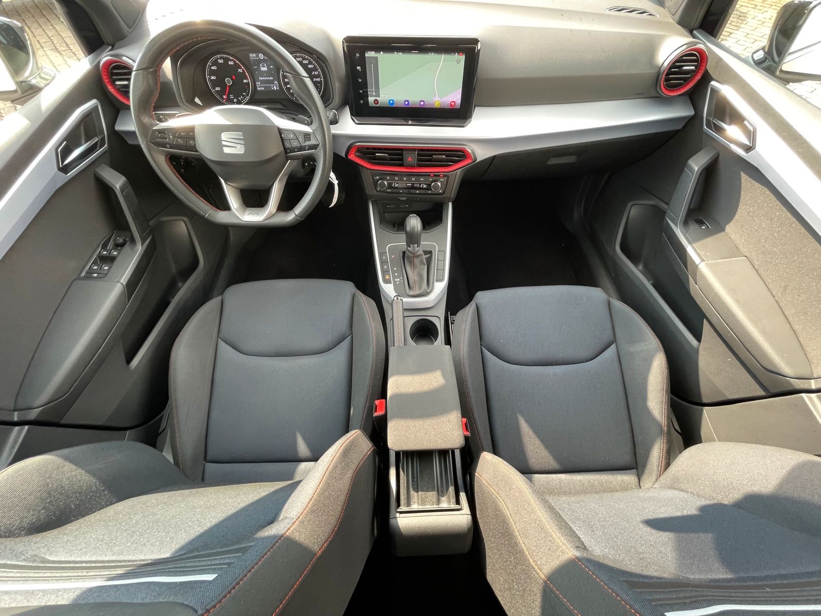 Seat Arona FR 1.0 TSI DSG - Samsaru's Car Outlet