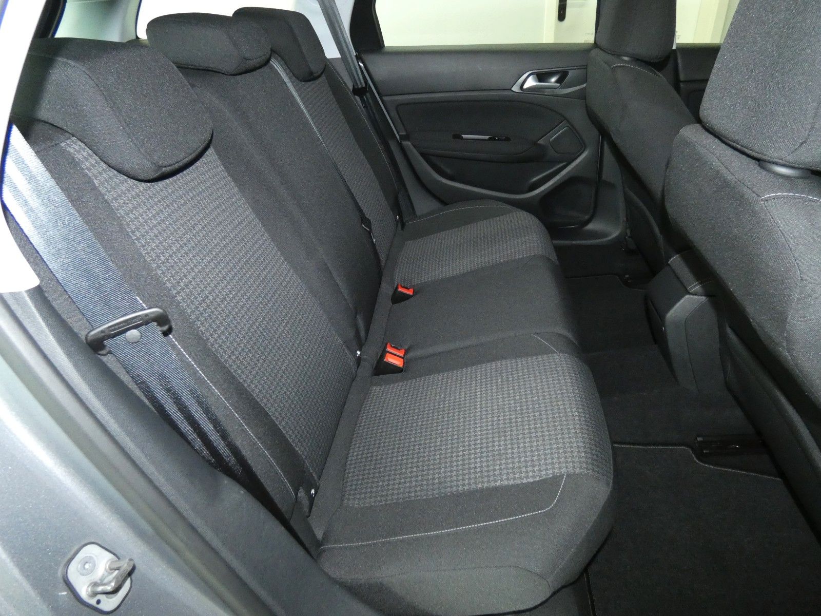 Peugeot 308 SW 1.5 HDi Active Pack - Samsaru's Car Outlet