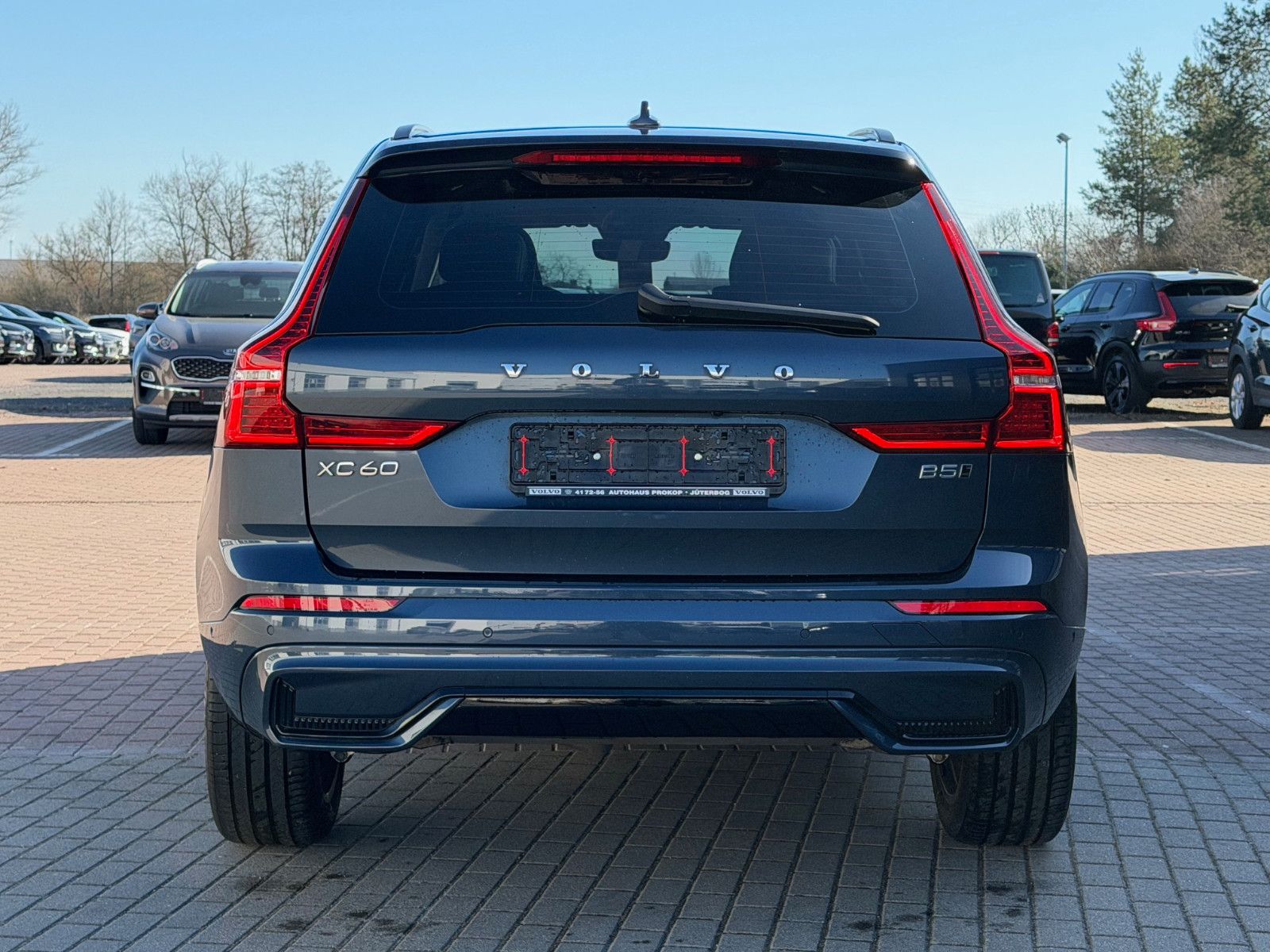 Volvo XC60 B5 D Ultimate Dark AWD*STHZG*PANO*360°*ACC