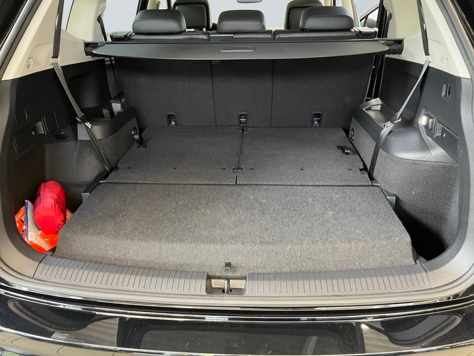 Volkswagen Tiguan Allspace Elegance 2.0 TSI DSG 4x4 7Sitzer