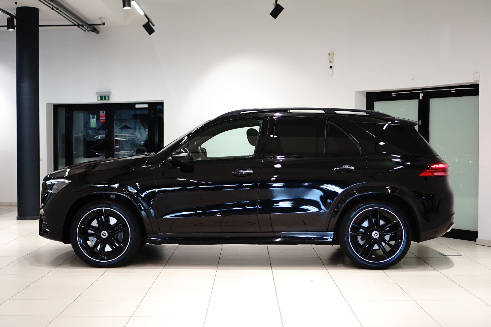 Mercedes-Benz GLE 450d|AMG|DISTR|HUD|NIGHT|LUFT|360|WIDE|BURM|