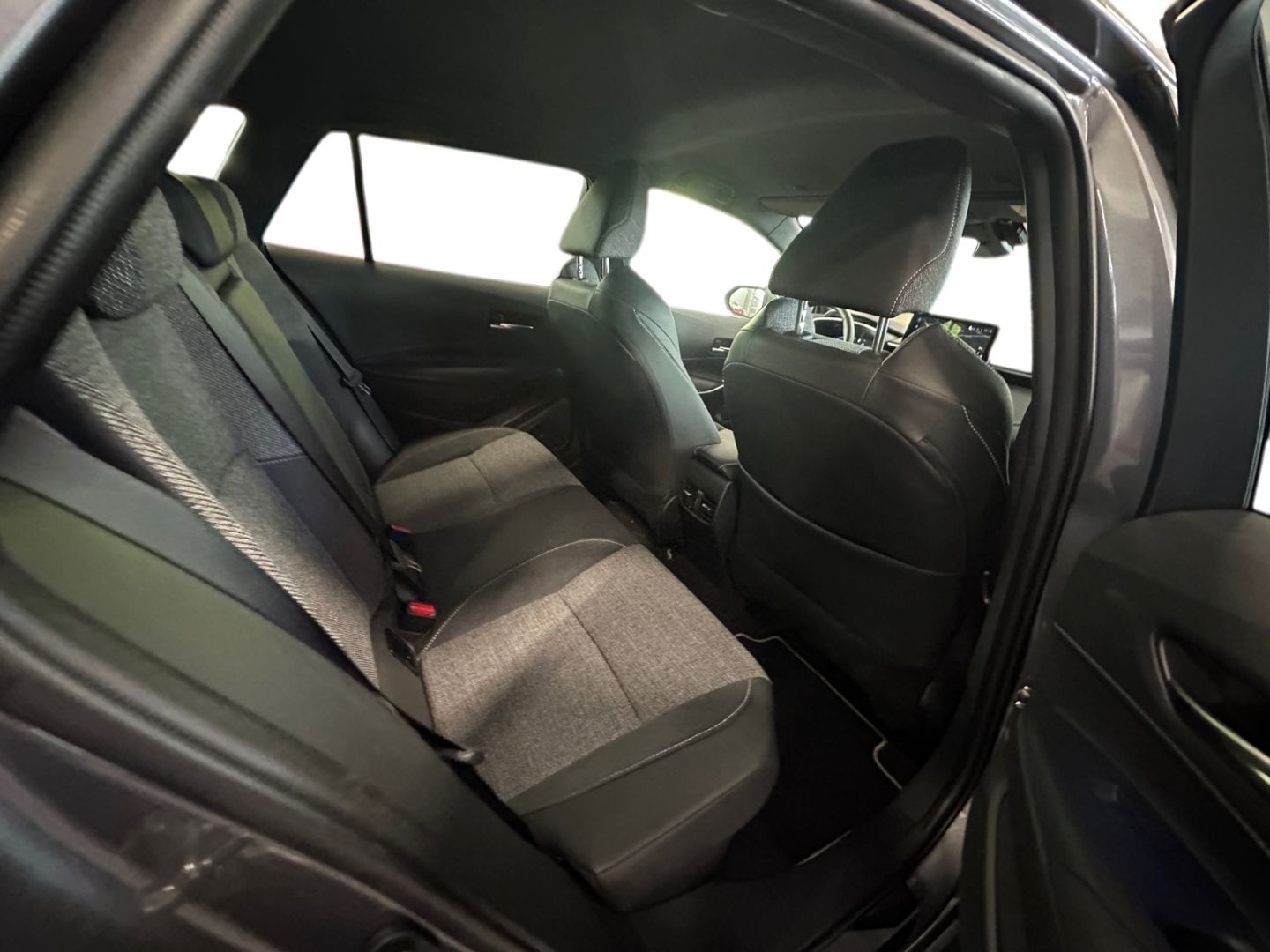 Toyota Corolla 1.8 Hybrid TS Teamplayer *LED*ACC*SHZ*CA