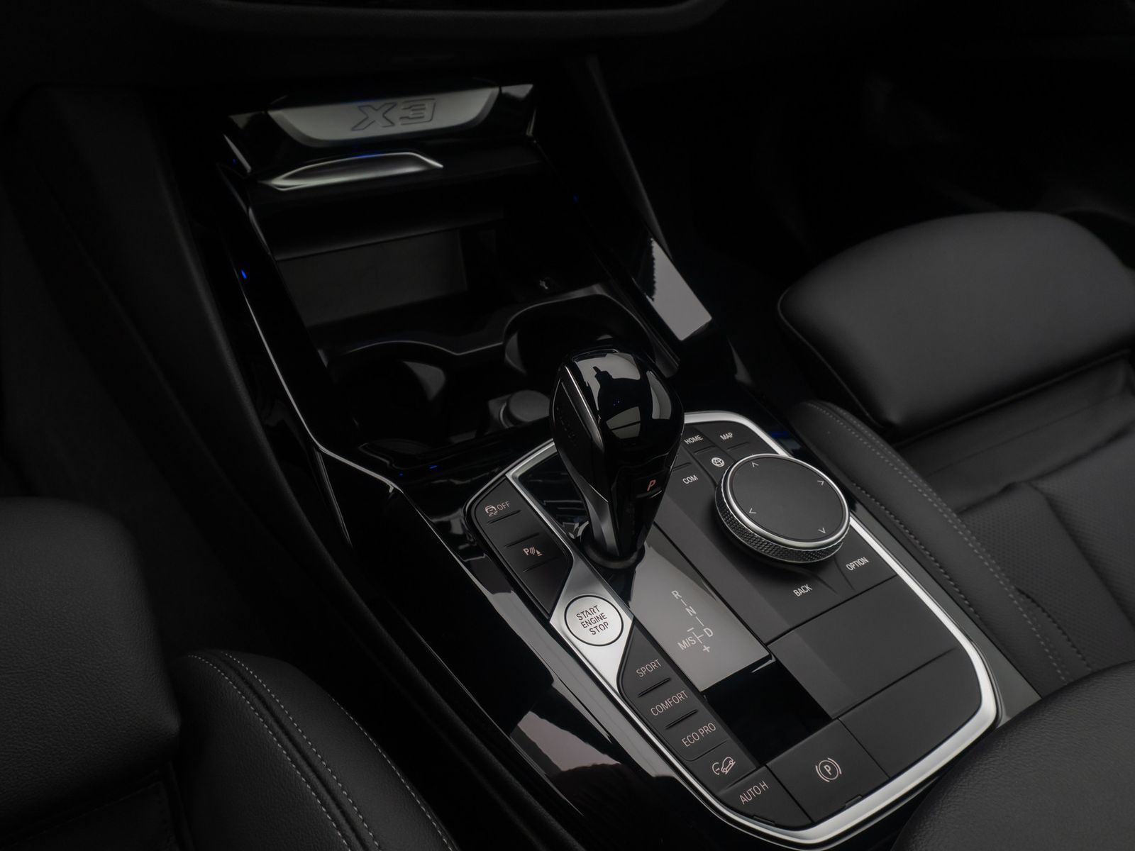 BMW X3 xD30i M Sport AHK Kamera DAB HUD Panorama 20"