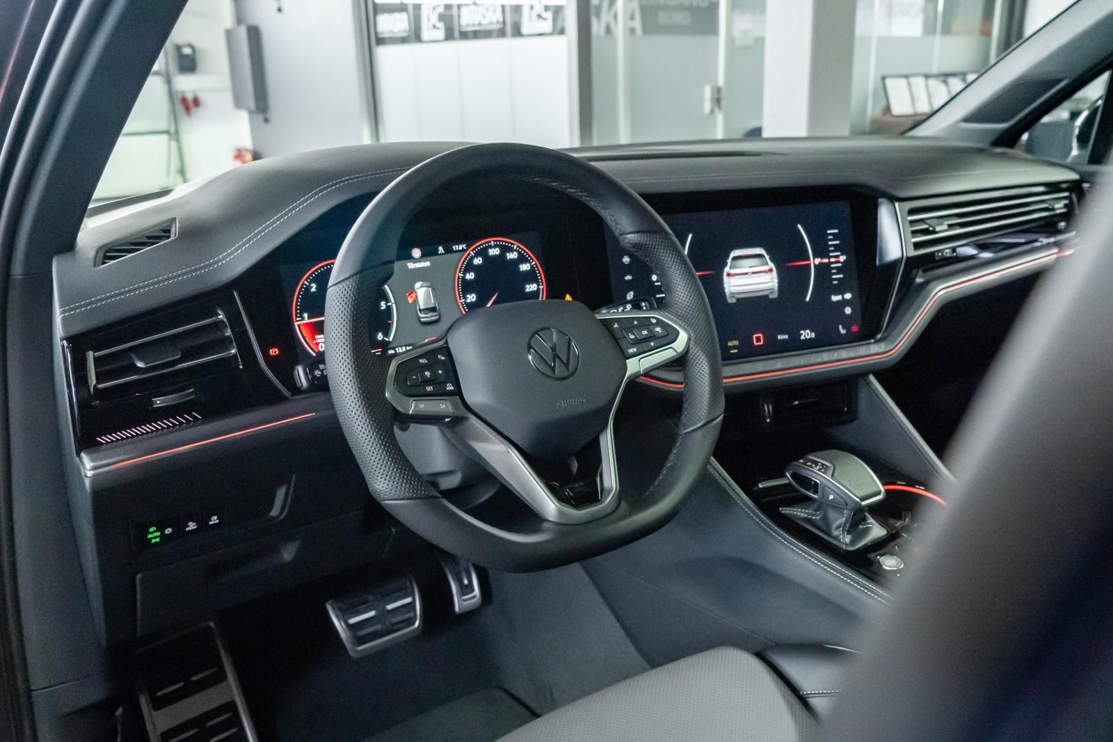 Volkswagen Touareg 3.0 TDI R-Line 4M Final Edition AHK STHZ