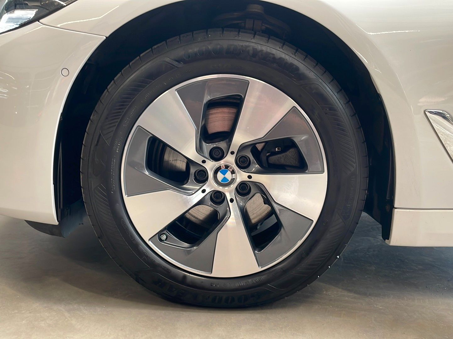 BMW 520d Touring xDr. ACC AHK PANO IQ 4ZK 360° WiFi