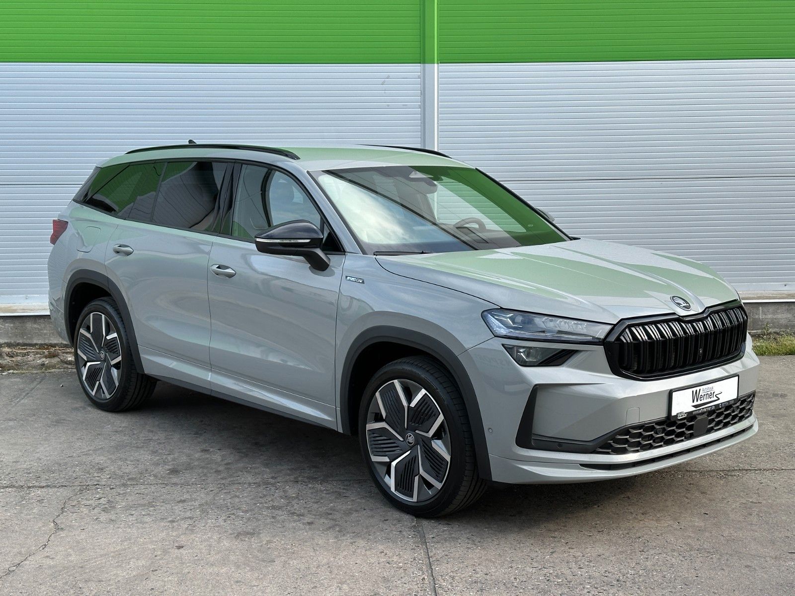 Skoda 193PS 4x4 Sportline STHZ NAVI DCC+ eHK LM20"AHK