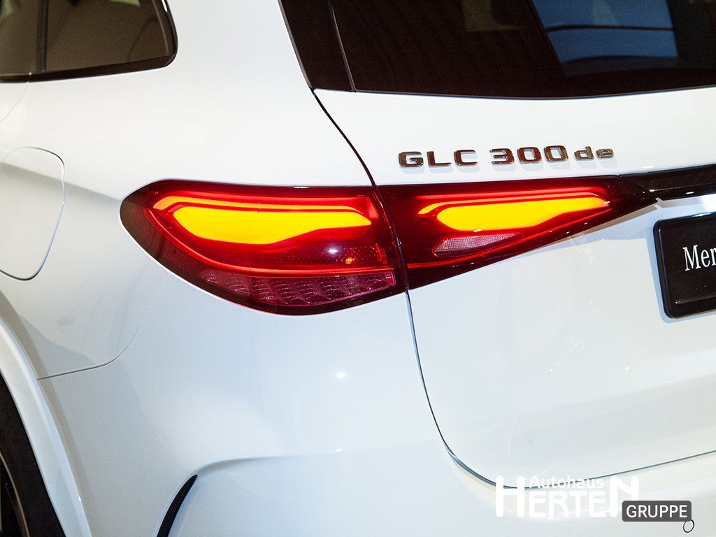 Mercedes-Benz GLC 300 de 4M AMG+NIGHT-P.+360°+MEMORY+PANO-SD