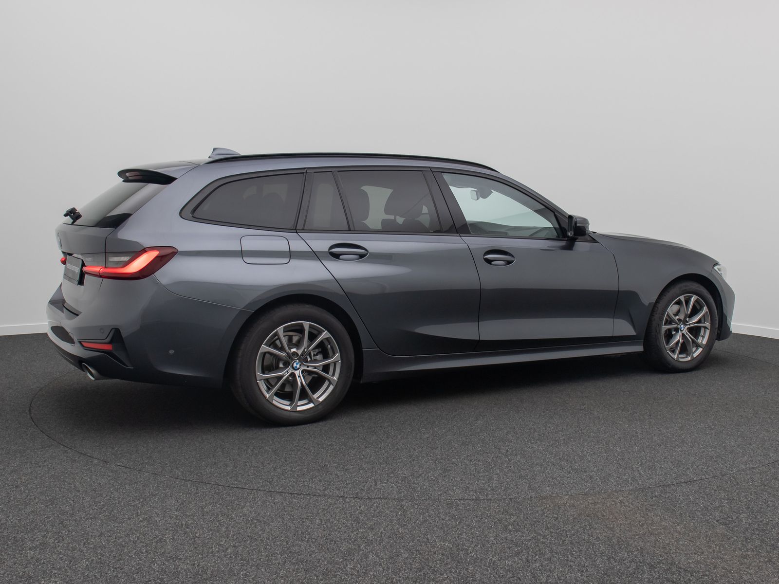 BMW 320d xD Sport Line - Samsaru's Car Outlet