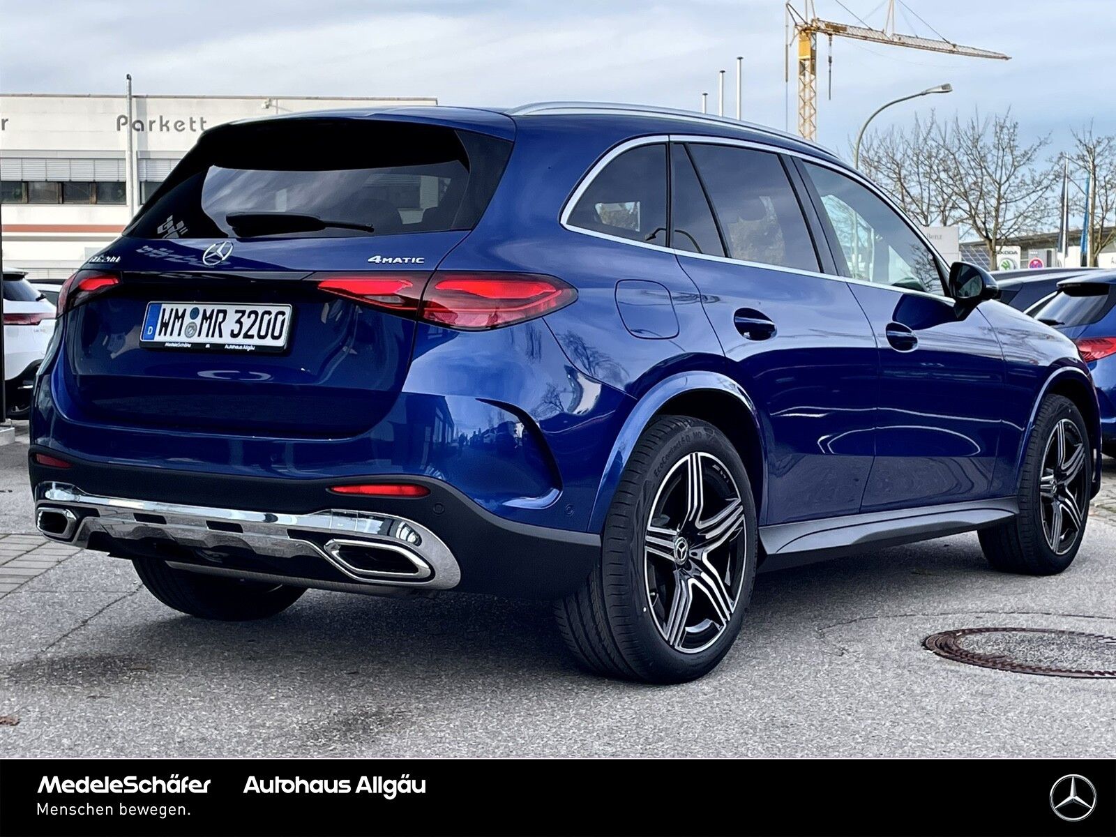 Mercedes-Benz GLC 200 4M AMG Distr AHK DigLi Pano Memo 360°